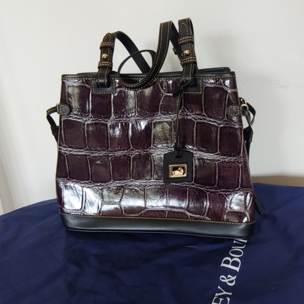 Dooney & Bourke handbag